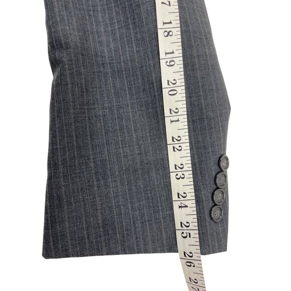 Mens Gray Pinstripe Two-Piece Suit 100% Wool Classic Fit Jacket & Pants Size 44L - Picture 9 of 16